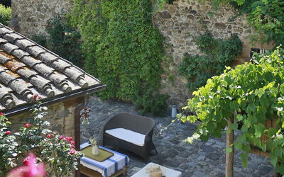 Villa Ulmus: all'aperto, Esterni