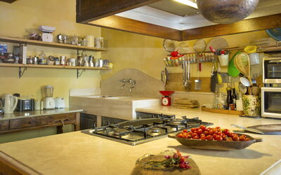 Villa Ulmus: Cucina, Stanza Comune