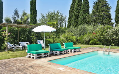 Villa Ulmus: Piscina