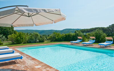 Villa Ulmus: Piscina