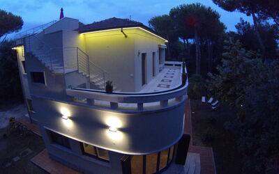 Villa Modiano: Extérieur, Extérieurs