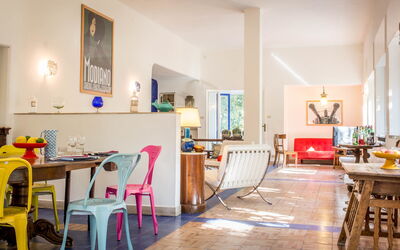 Villa Modiano: Salle à manger, Salon