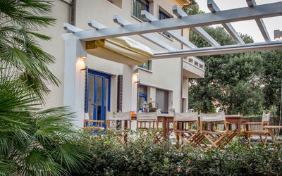 Villa Modiano: Extérieur, Extérieurs