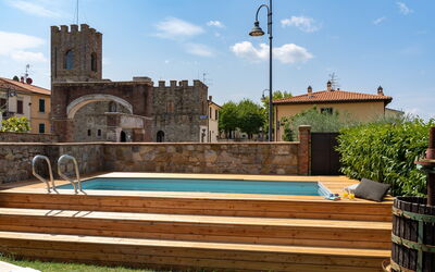 Villa Ego: Garden, Pool