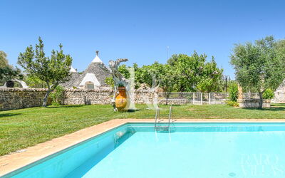 Favola dei Trulli | Sleeps 38: bassin, Été, Extérieur, Extérieurs, Printemps, Salle commune