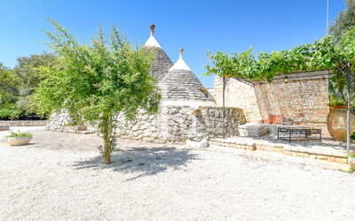Favola dei Trulli: Trullo La Scaletta - Outdoor