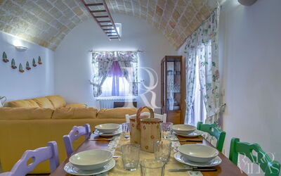 Favola dei Trulli: Trullo La Scaletta - living room