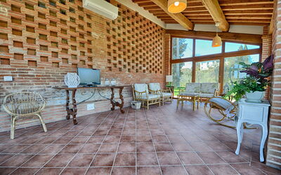 Desiree: Living Room