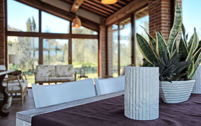 Desiree: Living Room