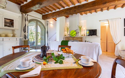 La Loggia: Dining Room