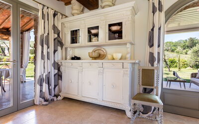 La Loggia: Living Room