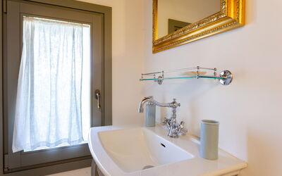 La Loggia: Bathroom