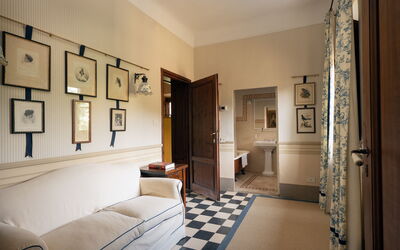 Elliot: Andere kamer, Badkamer, slaapkamer