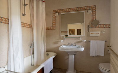 Elliot: Badkamer