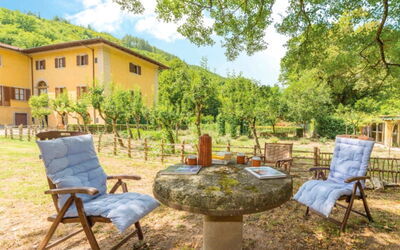 Elliot: Extérieurs, Jardin