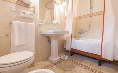 Elliot: Salle de bain