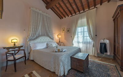 Elegante: bedroom Perla

double bedroom