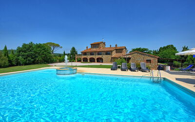 Villa Greta: all'aperto, Piscina