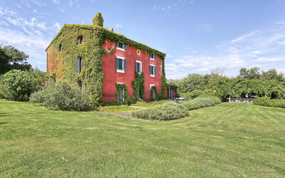 Villa Noemi: Building Exterior