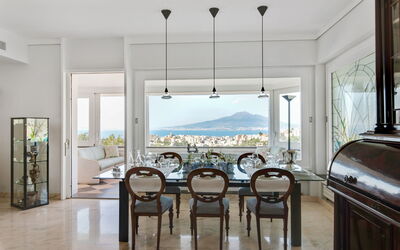 Le Statuette: Dining Room, Scenic View