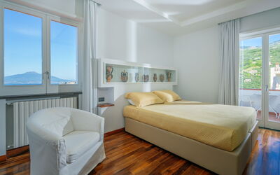 Le Statuette: Bedroom, Scenic View