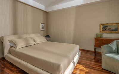 Le Statuette: Bedroom