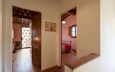 Paesaggio: Bedroom, Room Detail