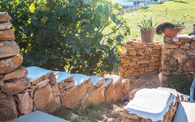 Villa Ovo: Buitenshuis