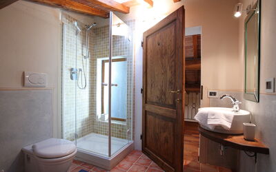 Villa Madia: Badkamer