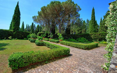 Villa Sorbi: all'aperto, Giardino
