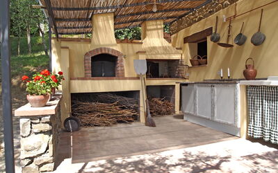 Villa Jasmine: Barbecue area