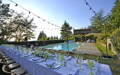 Villa Bagnolo: Panoramic view and swimming pool