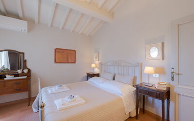 Villa Bagnolo: chambre à coucher