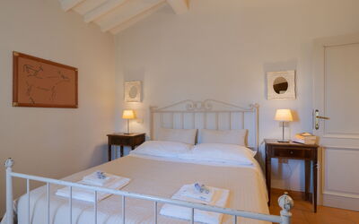 Villa Bagnolo: chambre à coucher