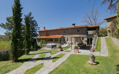 Villa Bagnolo: Entrée principale, Extérieurs