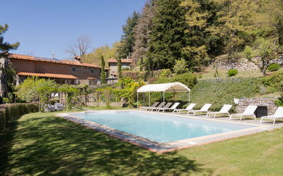 Villa Bagnolo: bassin, Extérieurs