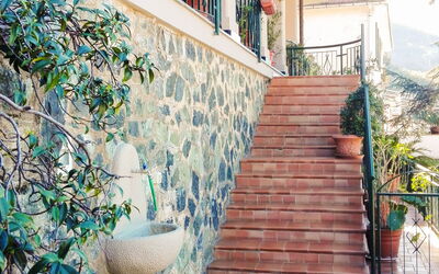 Villa Ligure: Balcon / Terrasse / Patio, Entrée principale