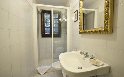 Villa Rosa Maria: Bathroom