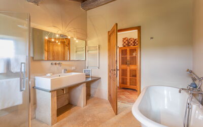 Villa Meravigliosa: villa-colomba-trequanda-villa-bagno