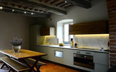 Villa Meravigliosa: villa-colomba-trequanda-villa-cucina