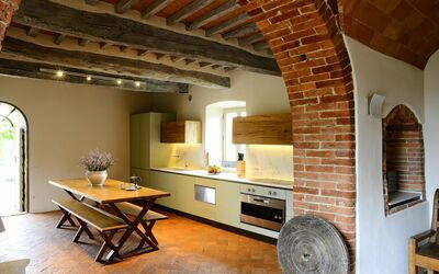 Villa Meravigliosa: villa-colomba-trequanda-villa-cucina