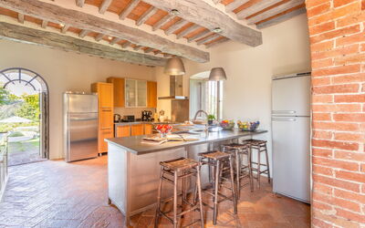 Villa Meravigliosa: villa-colomba-trequanda-villa-cucina