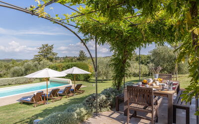 Villa Meravigliosa: villa-colomba-trequanda-villa-esterni