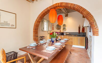 Villa Meravigliosa: villa-colomba-trequanda-villa-sala-da-pranzo