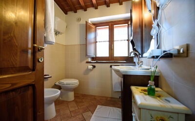 Villa Agilla: Bathroom