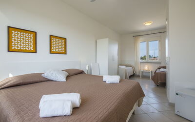 Dimora dei Giardini: villa-marina-velca-tarquinia-villa-bedroom