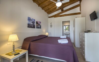 Dimora dei Giardini: villa-marina-velca-tarquinia-villa-bedroom
