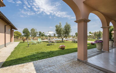 Dimora dei Giardini: villa-marina-velca-tarquinia-villa-external