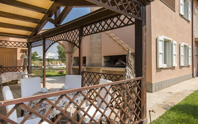 Dimora dei Giardini: villa-marina-velca-tarquinia-villa-external