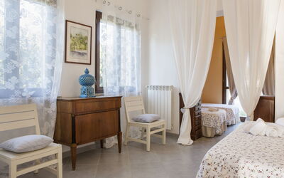 Villa Velca: villetta-golf-al-mare-marina-velca-villa-bedroom